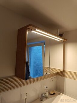 Koupelnová skříňka