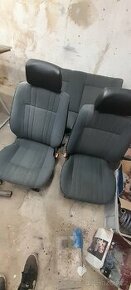 Vw golf 2 sedačky 5.dv