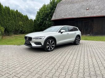 Volvo V60 - Cross Country B4 - AWD, BLIS