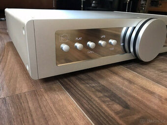 B.M.C DAC 1 Předzesilovač High-End DA převodník ve stříbrné
