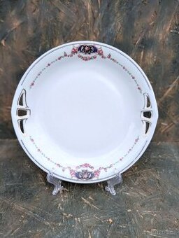 Starožitný porcelánový servírovací talíř.
