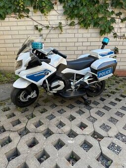 Elektrická policejní motorka BMW R1200RT