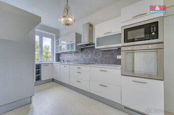 Prodej bytu 3+1, 77 m², Plzeň, ul. Částkova - 1