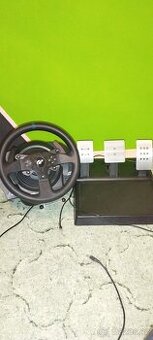 Herní volant Thrustmaster 7300 RS a pedály T3PA GT edice