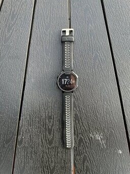 Chytré hodinky GARMIN FORERUNNER 735XT