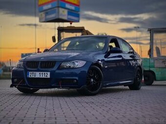 BMW E90 330i LeMans Blau