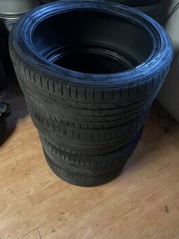 Bridgestone potenza 235/40 R19