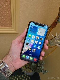 iPhone Xr 64gb Black, baterie 83% (jako nový)