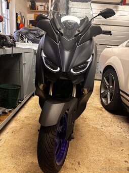 Yamaha XMax 300