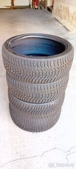 225/40 R19 93V M+S Hankook