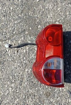 Světla Nissan NV200