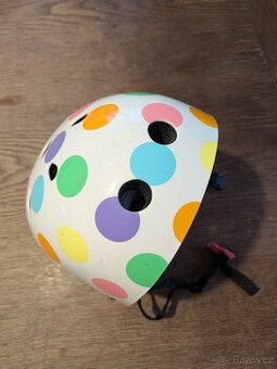 dětská helma na kolo Kiddimoto, puntíky