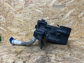 KOMPLETNÍ NÁDOBKA OSTŘIKOVAČŮ VW TIGUAN 5N0955453