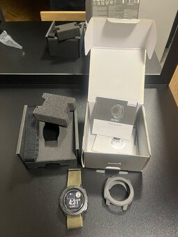 Garmin instinct top stav