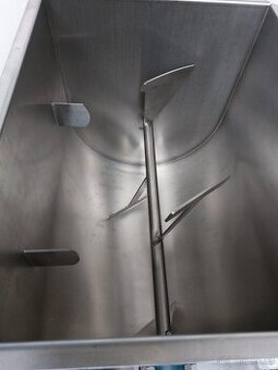 Míchačka masa 50 L 35kg ,Míchačka salátů míchačka klobás