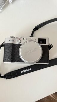 Fujifilm - X100V