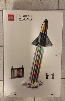 LEGO Icons 10391-Na Mesic s Pharrellem