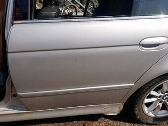 Zadní dveře BMW e39 touring titansilber
