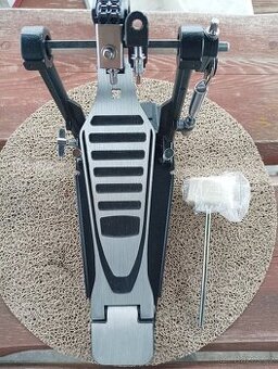 Basový pedál Dimavery DFM - 500