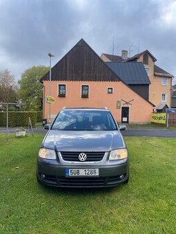 Touran volksvagen