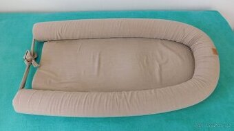 Mušelínové hnízdečko