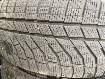 Zimní pneu 225/50/R18 Falken 2ks