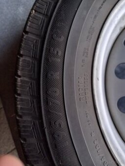 Kola na Toyotu hiace