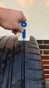 Pneu BRIDGESTONE TURANZA 245/40 R19