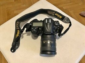 Nikon D300S s objektivem Nikon 18-200mm - 1