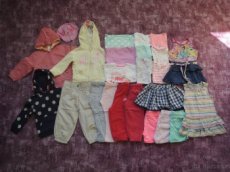 Balík oblečení pro holčičku 86 - jarní/letní