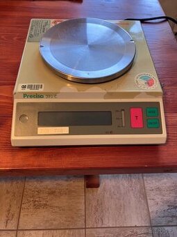 Laboratorní váha Precisa 310C - 1
