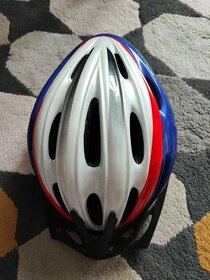 Prodám dámskou cyklistickou přilbu - 1