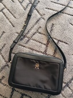 Kabelka Tommy Hilfiger