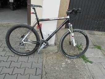 Genesis Ruler RC Limited, Shimano XT, Manitou R7, vel.L