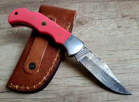 růžový Damaškový nůž CLASSIC 16,5cm, ručně vyroben + pouzdro
