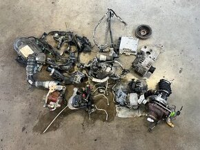 Ford - díly z motoru