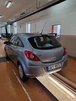 Opel corsa D 1.2
