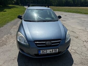Kia ceed 1.4i