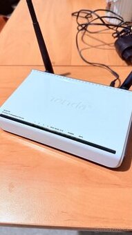 Router Tenda - 1