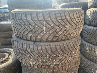 Pneumatiky Vredestein 205/60 R16