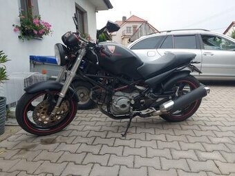 Ducati 600 monster