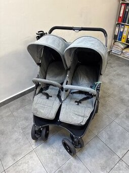 Kočárek pro dvojčata Valco snap duo