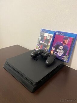 PS4 Slim 500 GB (CUH-2216A) + Ovladač + 2 hry