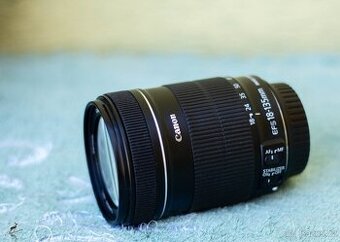Canon EF-S 18-135mm f/3.5-5.6 IS