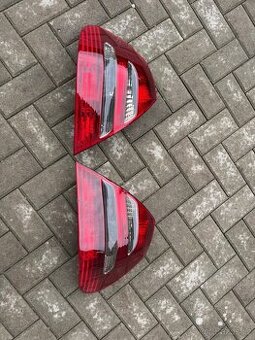 MERCEDES E W211 - ORIGINÁL zadní světla