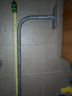 Výložník (držák / stožár) na stěnu 80cm