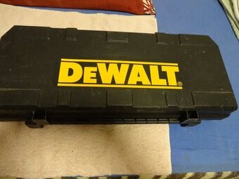 DEWALT