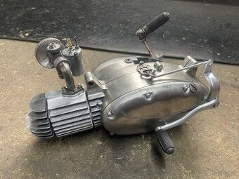 Jawa 555 motor po GO