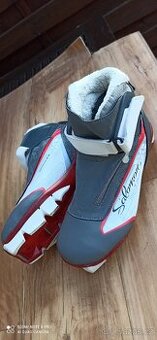 Dámské boty na běžky SALOMON - vel.38