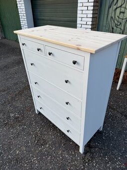 Komoda Hemnes se 6 zásuvkami - bíl. mořidlo